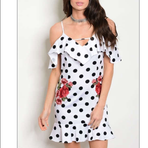 trendy boutique Dresses & Skirts - White coldshoulder w/Black polka dots & rose patch